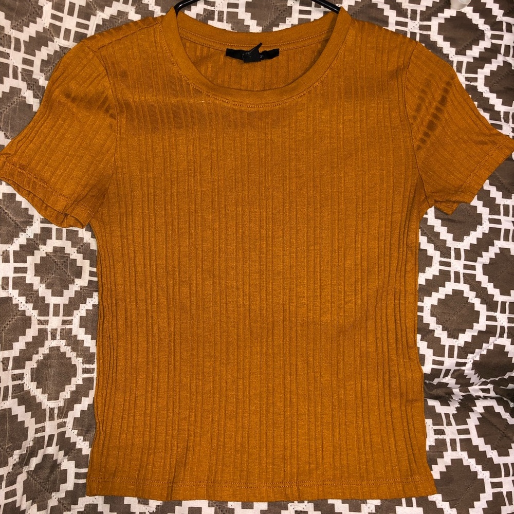 Ribbed short sleeve shirt